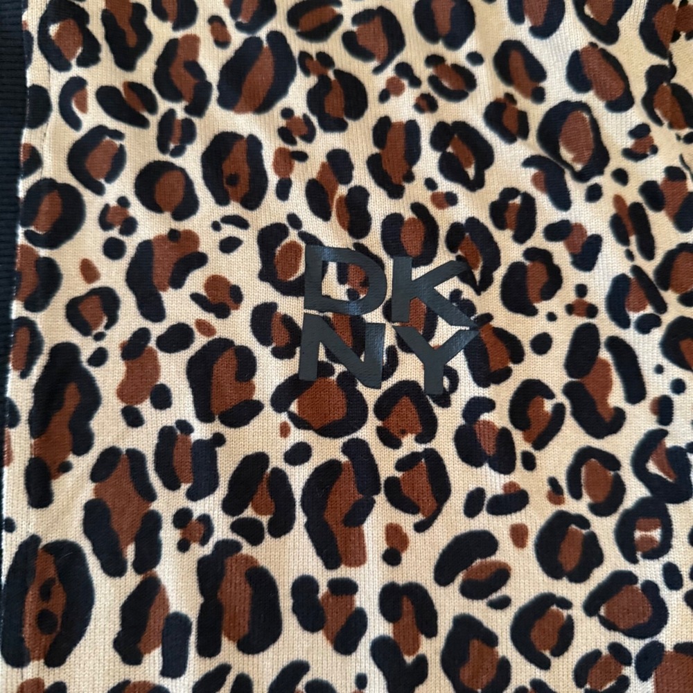 DKNY womens leopard print hooded robe M belted loungewear $78 MSRP stretchy - Picture 4 of 8